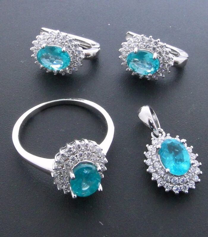 Conjunto Par de Brincos, Pingente e Anel de Prata com Cristais e Apatitas